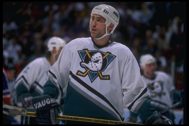 throwback uniforms that should be permanent