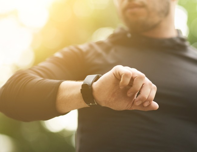 how to clean smartwatch