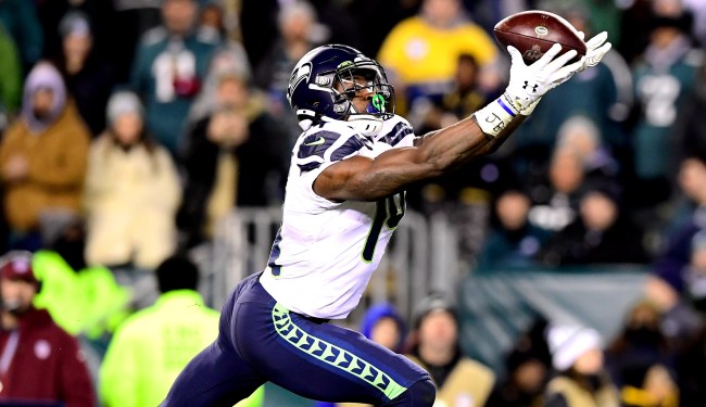 DK Metcalf Jumps Laterally Over 42-Inch Hurdles During Workout