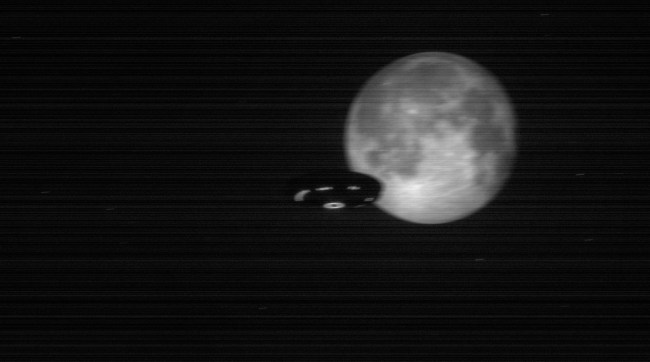 NASA Deletes Photos Of Mysterious UFO Sighting From Archive