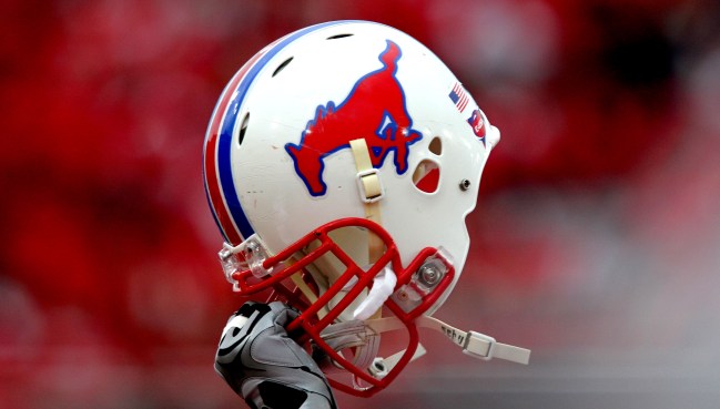 Ex-SMU Football Player Sues School Over Change To Online Classes