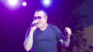 Thousands Of Maskless Bikers Gather Around To Watch Smash Mouth Perform At Sturgis