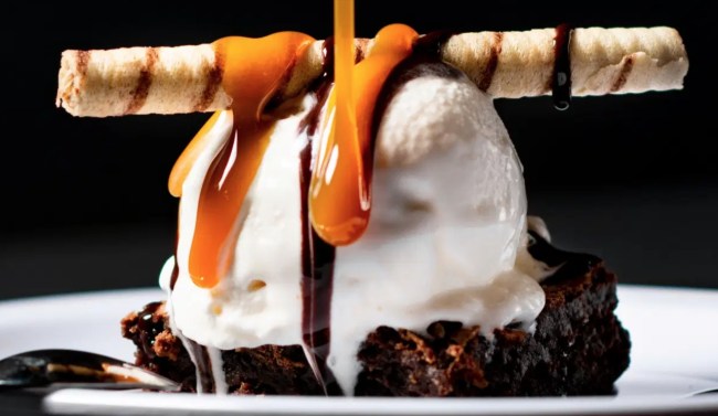 ordering dessert at a restaurant