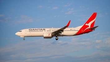 A 7-Hour Flight ‘To Nowhere’ Taking Off And Landing At The Same Airport Sold Out In 10 Minutes With Some Paying $2,700 For Tickets
