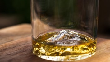 Celebrate America’s Greatest Mountains And Bourbon With These Whiskey Peaks Rock Glasses