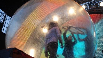 The Flaming Lips Put On A Live Concert Where Everyone In Attendance Was Inside Of A Literal Bubble