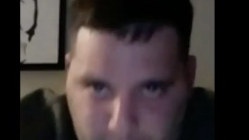 New Jersey Man Eats Worlds Hottest Chip, Gets Sick, Still Gets His Eagles Bet In On Time