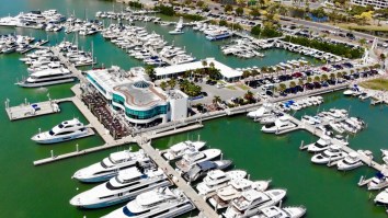 Florida Man Filmed Ramming A Luxury Yacht Into Other Boats And Causing Absurd Damage While Destroying A Marina