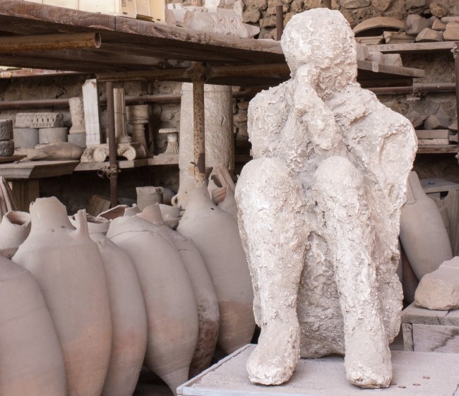 tourist returns cursed pompeii artifacts
