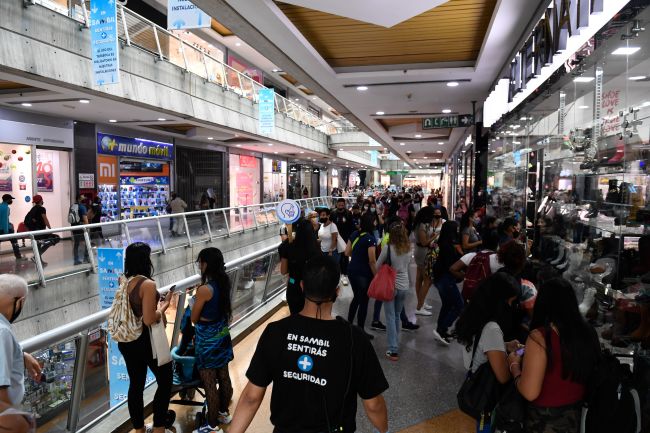 Black Friday Shopping Lines