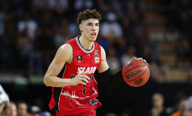 Lonzo Ball Issues Warning To Brother LaMelo In Advance Of Their First Meeting In The NBA