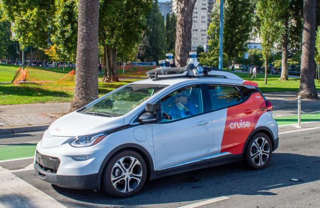 Self-Driving Car Autonomous Cruise