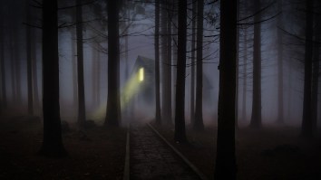 Teens Exploring Abandoned ‘Haunted House’ Find A Real Dead Body, Then The House Burns Down