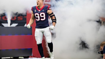 Packers Fans Are Freaking Out Because They Believe J.J. Watt Is On A Private Plane Headed To Green Bay