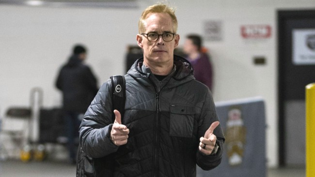 joe buck peed in bottle calling touchdown