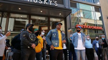 Titans Safety Kenny Vaccaro Helps Make History With Black-Owned Business In Nashville