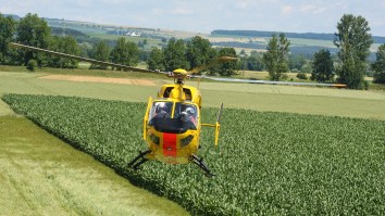 UK Helicopter Pilot Flies 80 Miles For A Delicious Lunch And People On Instagram Were Fuming