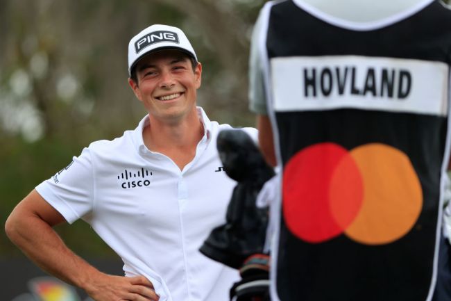 viktor hovland penalty mom