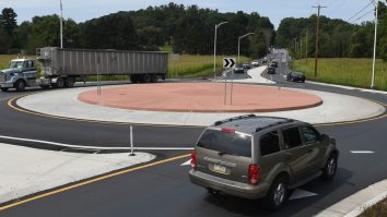 Chaos Immediately Ensues After Northeast Kentucky Town Installs Its First Roundabout And The Video Is Hilarious