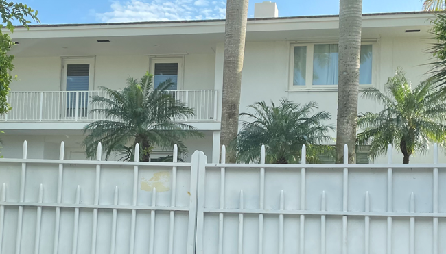 jeffrey epstein palm beach mansion demolished
