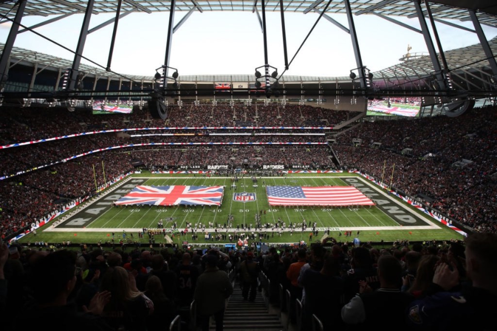 comparing most valuable soccer teams to most valuable nfl teams