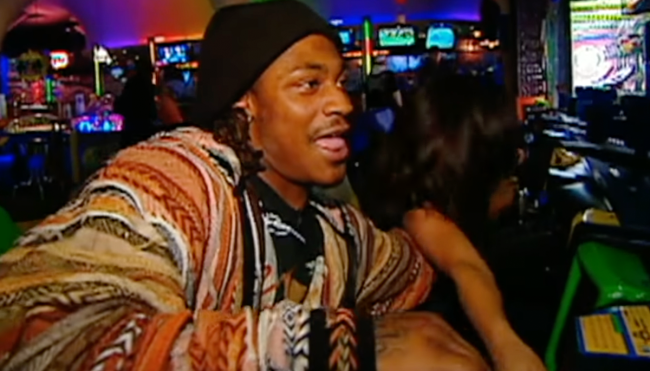 marshawn lynch applebees dave busters buffalo