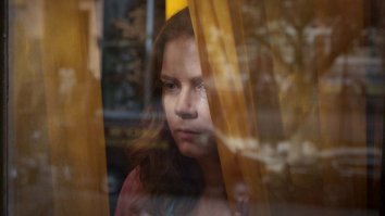 Movie Fans Left Flabbergasted By How Stunningly Awful ‘The Woman In The Window’ Is
