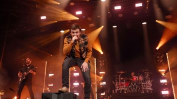 Morgan Wallen Parties On Stage At Jason Aldean’s Bar, Continues Impromptu Comeback Tour Of Nashville Honky Tonks