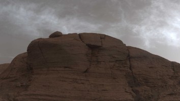 New Images From Mars Show Extremely Rare Clouds On The Planet, Bear A Striking Resemblance To Arizona Desert