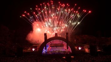 These Epic Aerial Video Of 4th Of July Fireworks In Los Angeles Are Absolutely Mesmerizing