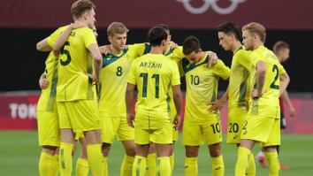 Australian Olympians Turned Their Flight Back From Tokyo Into A Vomit Comet After Getting Hammered On The 10-Hour Journey