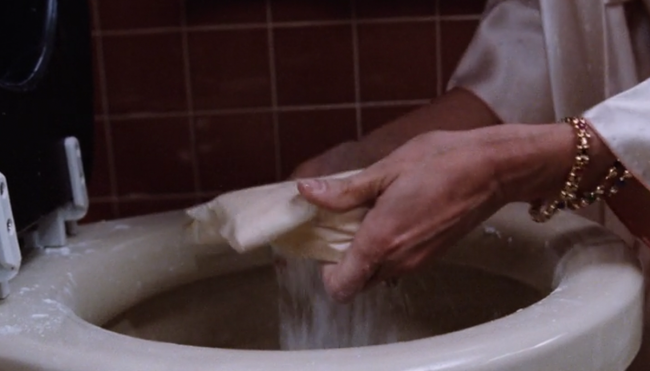 drug dealer clogs toilet cocaine bust