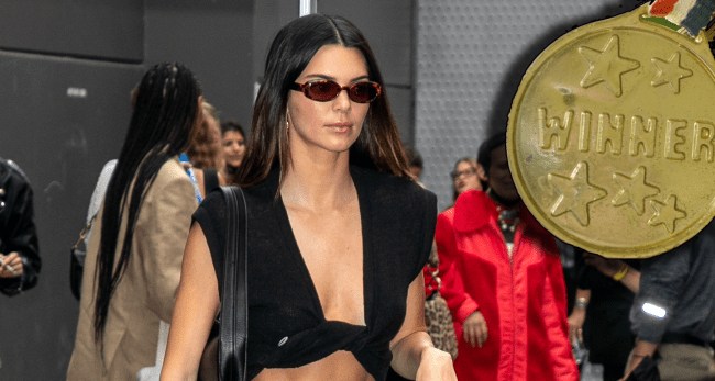 Kendall Jenner Wears Devin Bookers Olympic Medal While On Vacation