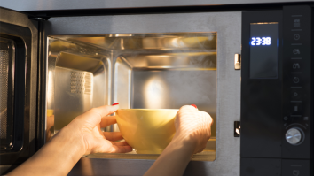 TikToker Amazes Millions With Revelation About How To Properly Use A Microwave