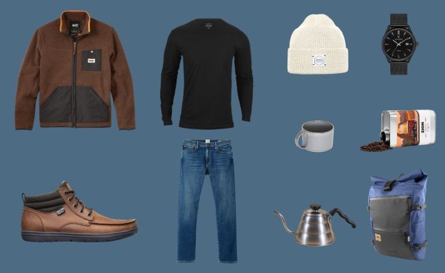 Everyday Carry Essentials For Catching Up With Friends