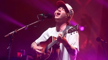 Billy Strings Honored Jimi Hendrix On The Anniversary Of His Death With An Amazing Cover Of ‘Hey Joe’