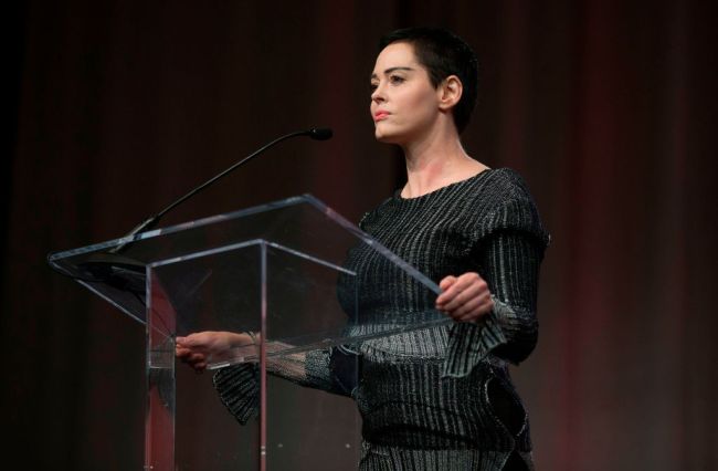 Rose McGowan trashes Oprah Winfrey “as fake as they come” for supporting Harvey Weinstein and sick power structure.