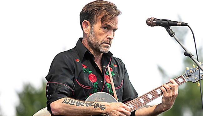 the-remarkable-resilience-of-singer-songwriter-waylon-payne