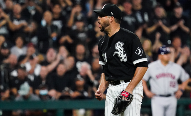 White Sox Reliever Ryan Tepera Implies Astros Were Stealing Signs During Two Home Games