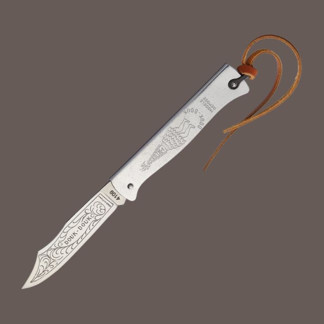 This French-made Artisan Douk Douk Knife Is The Perfect Gift For Collectors