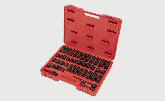 Everyday Carry Essentials: Military Watch, Shallow And Deep Socket Set, And More