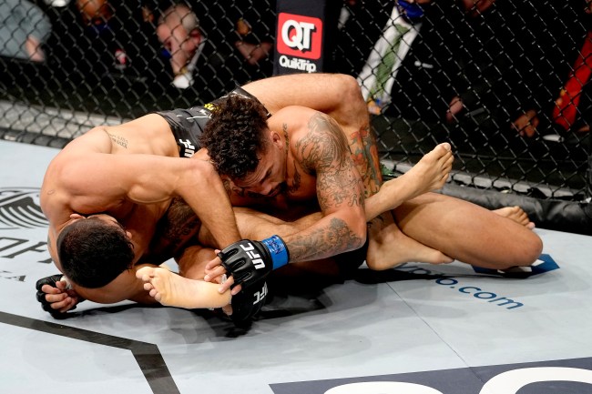 andre-muniz-scores-another-armbar-eryk-anders-ufc-269