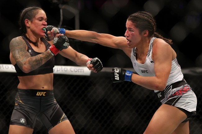 julianna-pena-shocks-mma-world-submits-amanda-nunes-ufc-269