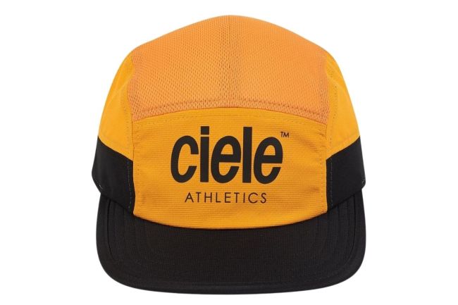 15 Gym Essentials For Staying Fit Through The Cold Weather