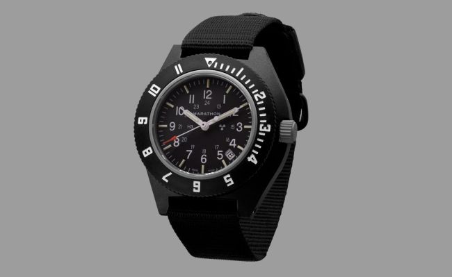 Everyday Carry Essentials: Marathon Navigator, Bellroy Sling Bag, And More