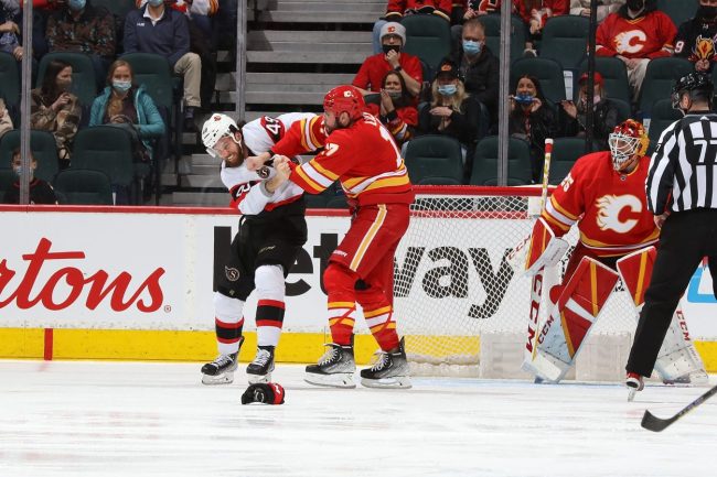 Milan Lucic Threw BIG HAYMAKERS In Vicious Scrap With Scott Sabourin