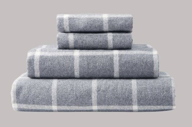 Take 30% Off These Warm Eco Heather Flannel Sheet Sets From Upstate