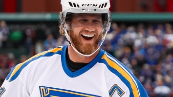 Chris Pronger Celebrates Legendary Career With Legendary Move At Jersey Retirement Ceremony