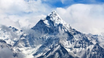 Guy Who Rode His Bike 8,000 Miles To Mt. Everest Then Hiked It Without Help Is The Baddest Dude Ever