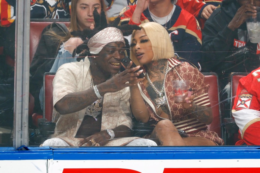 Kodak Black Fans Debate If He Was Twerking At Panthers Game